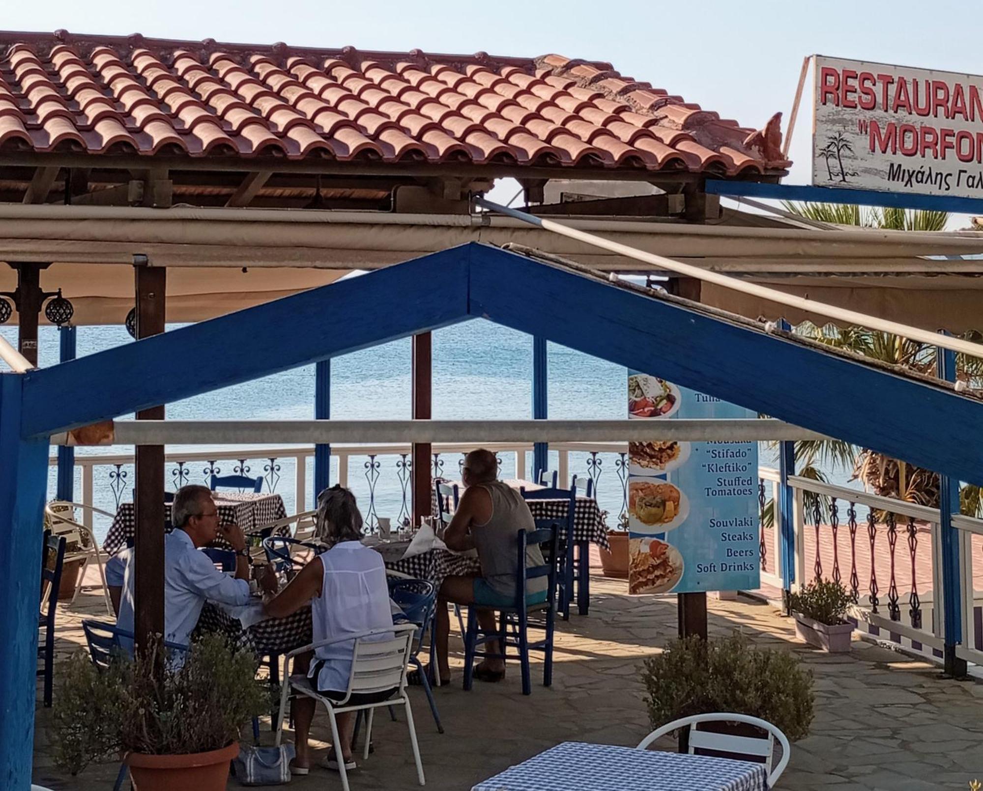 Svetlana & Michalis Oasis Hotel Agia Marina  Exterior photo